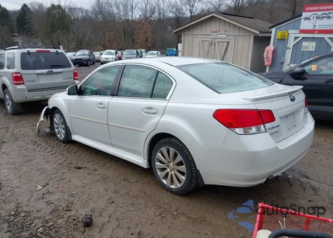 2010 Subaru Legacy 2.5I Limited из США, поврежденный, VIN 4S3BMBK69A3229724